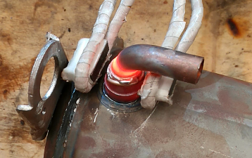 Welding of the Lead Pipe of the Portable Compressor